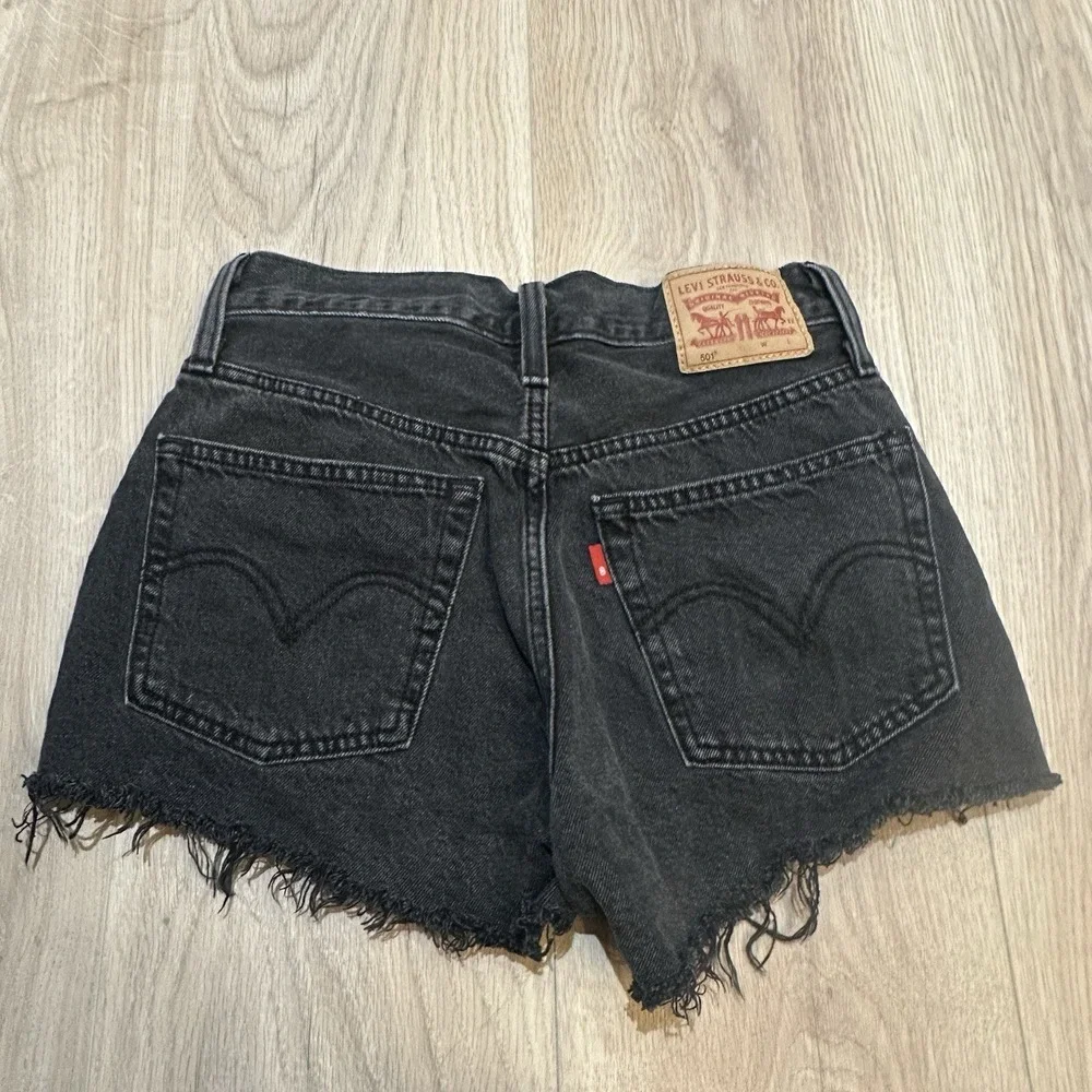 Levis 501 Women's Shorts Denim Black Cutoff High Rise Edgy Beach Size 25 Western